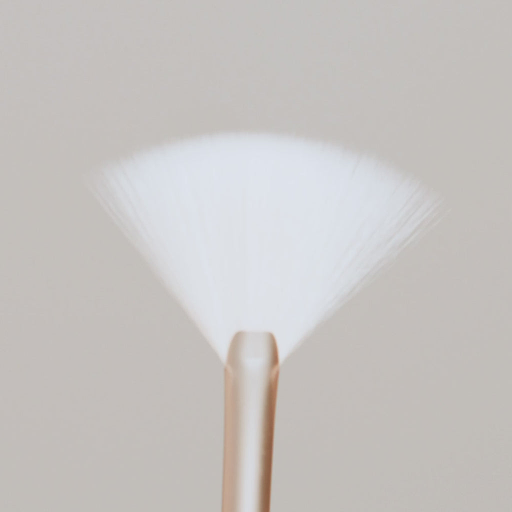 jane iredale - Fan Brush - Mehrzweckpinsel - jane iredale Mineral Make-up - ZEITWUNDER Onlineshop - Kosmetik online kaufen